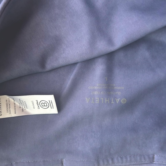 Athleta Set 7/8 leggings. Size large, like new condition. Top 1x. - Picture 3 of 5